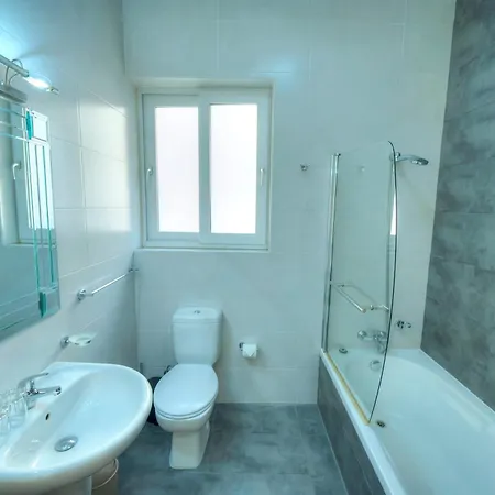 Spacious Seafront 3Bedrooms, Sea View Balcony Gotax-1 Ta Xbiex Exterior photo