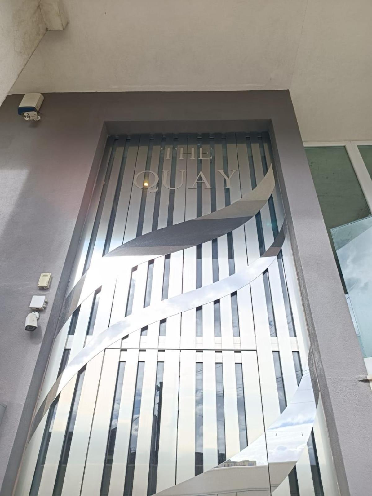 Spacious Seafront 3bedrooms, Sea View Balcony Gotax-1